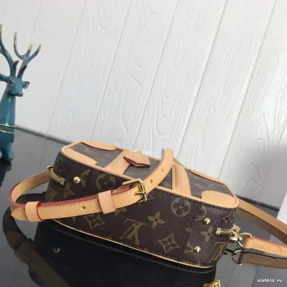 WIS VALISETTE LOUIS BB VUITTON 0504
